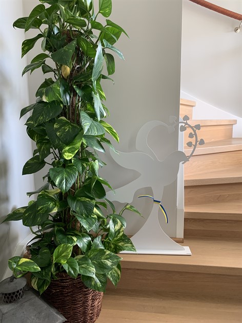 Peace dove for Ukraine 70 cm white